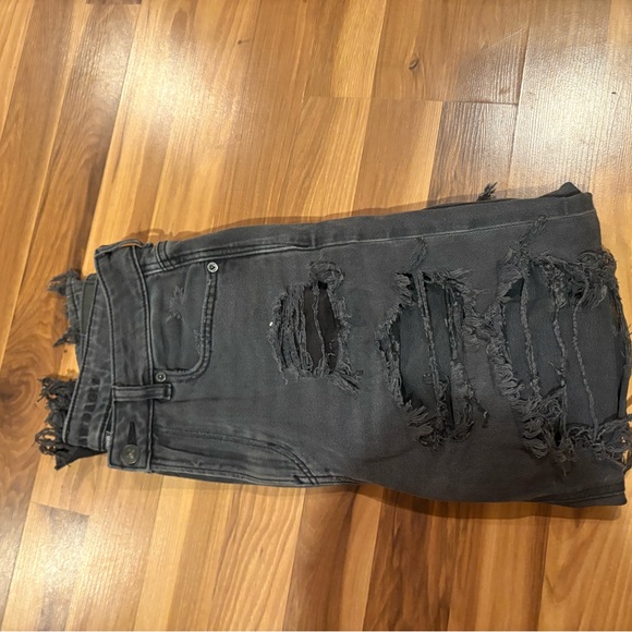 American Eagle Outfitters Black Distressed Straight Leg Jeans - Picture 6 of 8